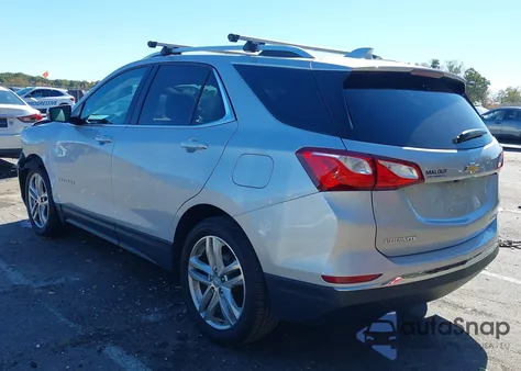 2018 Chevrolet Equinox Premier z USA, uszkodzony, nr VIN 2GNAXVEVXJ6128392